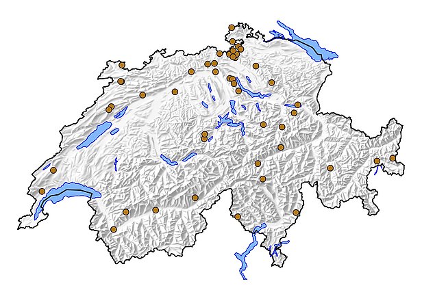 Räumliche Verteilung der im Monitoring berücksichtigten Reservate in der Schweiz. Stand: 31.12.2016. 